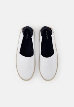 Pier One Espadrille - White - Dark Blue 11 Pier One Espadrille - White - Dark Blue -Modekleidung 033d605d5e9c46709388e84dfb8e00ee