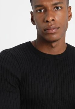 Pier One Strickpullover - Black -Modekleidung 046daf91af9e438e9ff2dcf7c07d6ba1