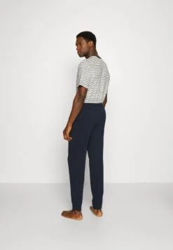 Pier One 2 PACK - Nachtwäsche Hose - Dark Blue/mottled Light Grey -Modekleidung 058df6f0d3f34a2aaf1cb22da08558a8