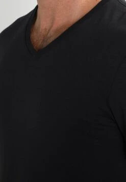 Pier One 2 PACK - T-Shirt Basic - Black -Modekleidung 144a18a099e5428c92602fed22a8b338