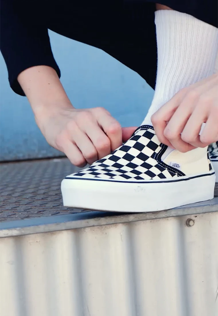 Vans UA CLASSIC SLIP-ON PLATFORM - Slipper - Black/white 4 Vans UA CLASSIC SLIP-ON PLATFORM - Slipper - Black/white – Bild 2