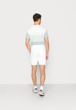 Pier One 2 PACK - Shorts - Black/white -Modekleidung 1fcb6130c71647a5aaaa98a03da3880f