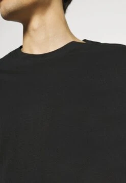 Pier One Nachtwäsche Set - Black -Modekleidung 2d7a3bf373434ec99530f26b5c489aa6