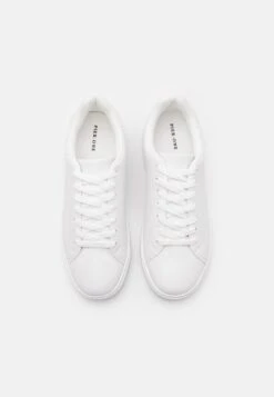 Pier One UNISEX - Sneaker Low - White -Modekleidung 415a1a6b095d47bbbe2e0e988b994530
