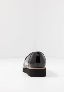 Slipper - Black -Modekleidung 46cee04a46f940d3b10a6a7a9deb9adc