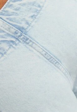 BERSHKA WIDE LEG 90S TIE - Jeans Straight Leg - Light Blue -Modekleidung 4cf26e4214e24519ac82372efa4f6394