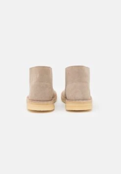 Clarks Originals DESERT BOOT - Sportlicher Schnürer - Sand 13 Clarks Originals DESERT BOOT - Sportlicher Schnürer - Sand -Modekleidung 5a1db507d740431f986e2057343b3d50