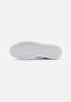 Lacoste GRADUATE PRO - Sneaker Low - White -Modekleidung 6b43c572f23b4bab8a14eb5bff8db0ba
