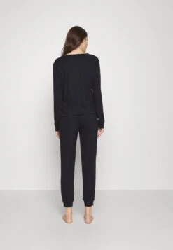 Anna Field Pyjama - Black 10 Anna Field Pyjama - Black -Modekleidung 71c35230fad24abe82ec3278ccc6f57b