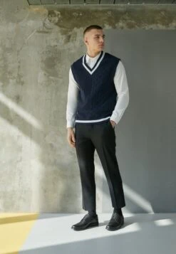 Clarks UN ALDRIC LACE - Business-Schnürer - Black -Modekleidung 7dacaa53b7024ddb8f17d2db928ecd1a