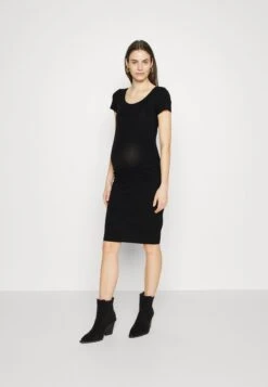 Modekleidung -Modekleidung 8411ec08b51b4cc0b3724cbbca393374