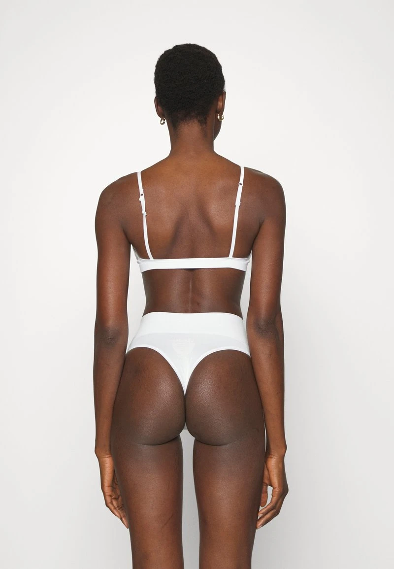 Spanx COTTON COMFORT THONG - String - White 5 Spanx COTTON COMFORT THONG - String - White – Bild 3