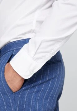 Pier One 2 PACK - Businesshemd - White -Modekleidung aac9d6ccd1dd4835ae790e1e3552ae2c