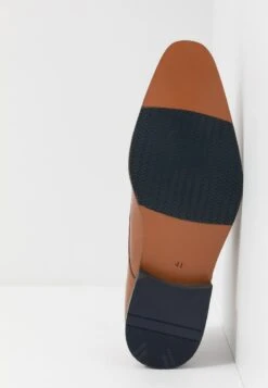 Pier One LEATHER - Business-Slipper - Cognac -Modekleidung b33620ba8ab547529ee32df8e71ecc15