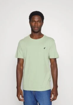 Pier One 5 PACK - T-Shirt Basic - White/blue/stone 13 Pier One 5 PACK - T-Shirt Basic - White/blue/stone -Modekleidung b410943a224f48cb88dc772b8e7068b1