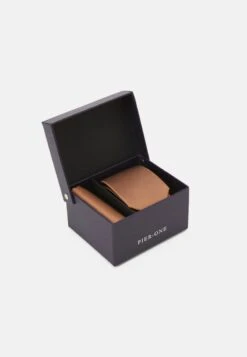 Pier One SET - Einstecktuch - Brown -Modekleidung babe3a8e1d9249caa1f087b31d93f505