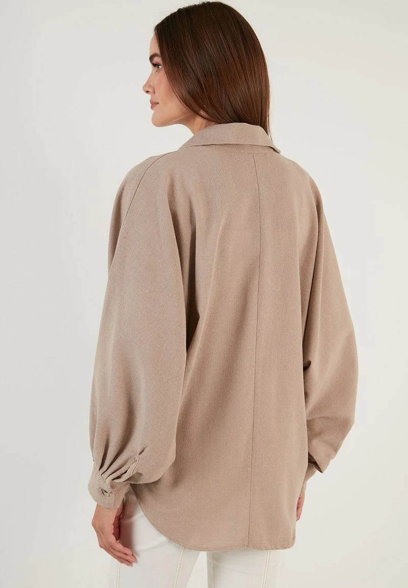 LELA Hemdbluse - Mink Color 5 LELA Hemdbluse - Mink Color – Bild 3