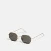 Pier One UNISEX - Sonnenbrille - Gold-coloured/black -Modekleidung c27393109d3f47c8aac08cdcbd984392