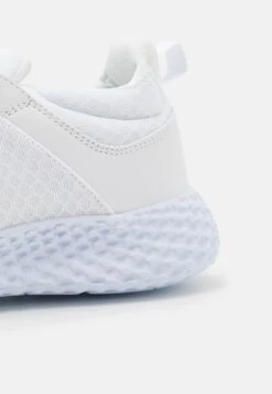 Pier One Sneaker Low - White 13 Pier One Sneaker Low - White -Modekleidung c83a727e356d413a8a799844dd9db372