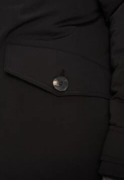 Pier One Parka - Black 12 Pier One Parka - Black -Modekleidung cbf48bb85e90429cbd6e57dc09212143