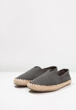 Pier One Espadrille - Grey 10 Pier One Espadrille - Grey -Modekleidung d3f6d93cf6a84c038fa1e85511b70aa4