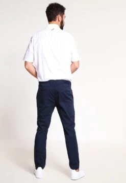 Pier One SLIM FIT CHINO - Chino - Dark Blue -Modekleidung d781d37eda76425a93e9a0a3b37f56fe