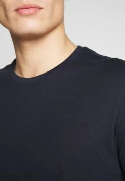 Pier One 2 PACK - T-Shirt Basic - White/dark Blue -Modekleidung de6827f8d2cf4a2c856d09a9d7f8109d