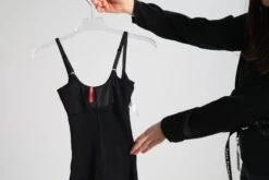 Spanx SUIT YOUR FANCY OPEN BUST CATSUIT - Body - Black -Modekleidung ed5cbc43f13a45bb9ee883474706bbd2