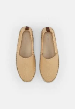 Pier One RENA ESPADRILLE UNISEX - Espadrille - Beige -Modekleidung ee8bede9139e442b9465d505e9097d21