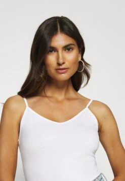 Anna Field 2 PACK - Top - White/black 13 Anna Field 2 PACK - Top - White/black -Modekleidung f304318e891f40a9a7073cddc391813f