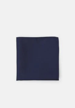 Pier One SET - Krawatte - Dark Blue 11 Pier One SET - Krawatte - Dark Blue -Modekleidung f3a45774fb5f4e7080051c29358aa504