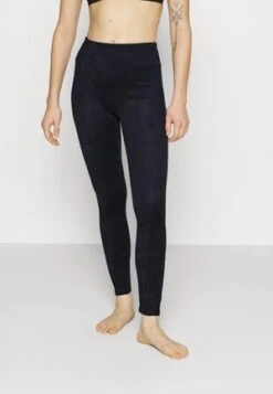 Spanx SEAMLESS ECOCARE - Leggings - Strümpfe - Very Black -Modekleidung f40d79b585af466db27d59e122f1dd88