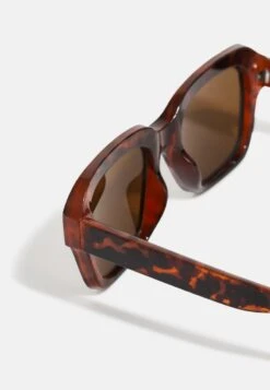 Pier One UNISEX - Sonnenbrille - Black -Modekleidung faad10b8a5a2445f865f09b5d12427d1